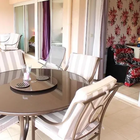 Apartment Amiraute J9 *